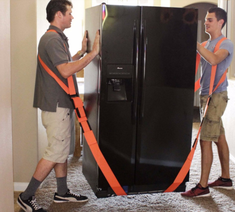 Sangles de levage ergonomiques en action sur un meuble
