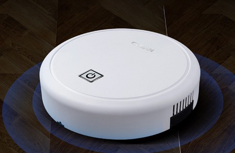 Robot aspirateur AspiClean nettoyant un sol avec brosse intégrée
