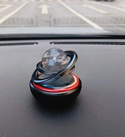 chauffage solaire portable utilisé pour dégivrer une voiture